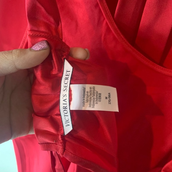 Victoria Secret silk set - Picture 8 of 9